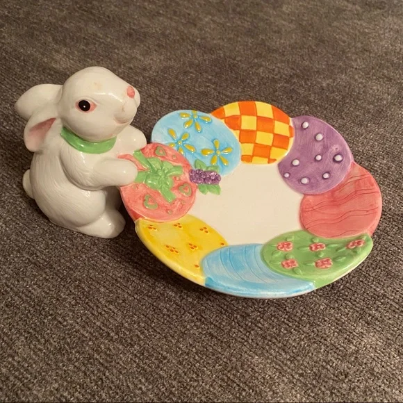 Easter Bunny Rabbit Ceramic Candy Dish, With bunny figurine. - Picture 5 of 6